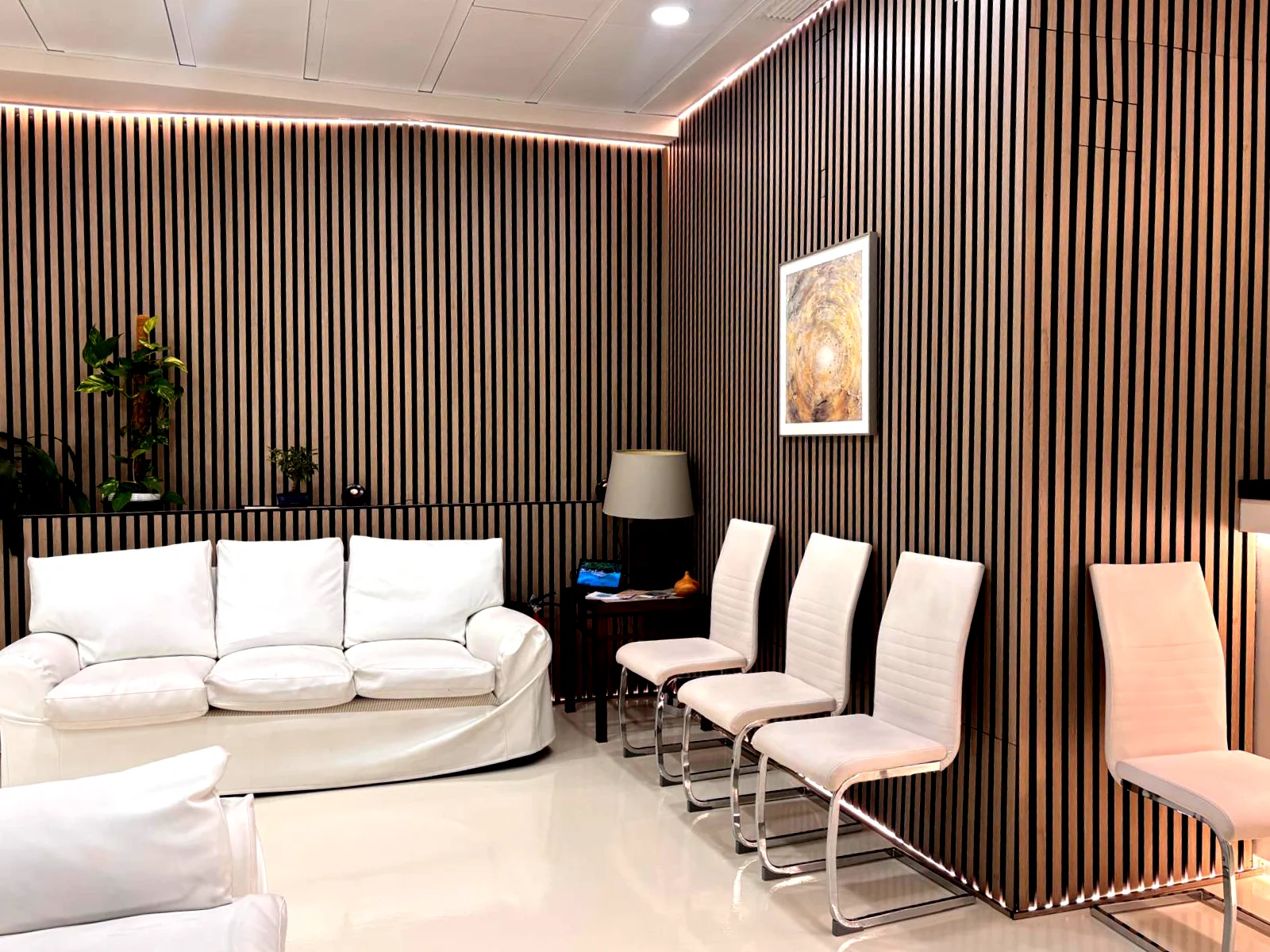 Sala de espera de la Unidad de ETS de Clínica Cubillo