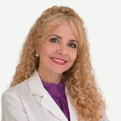 Dra. María José Ippolito, especialista en ginecología estética y funcional en Clínica Cubillo Madrid